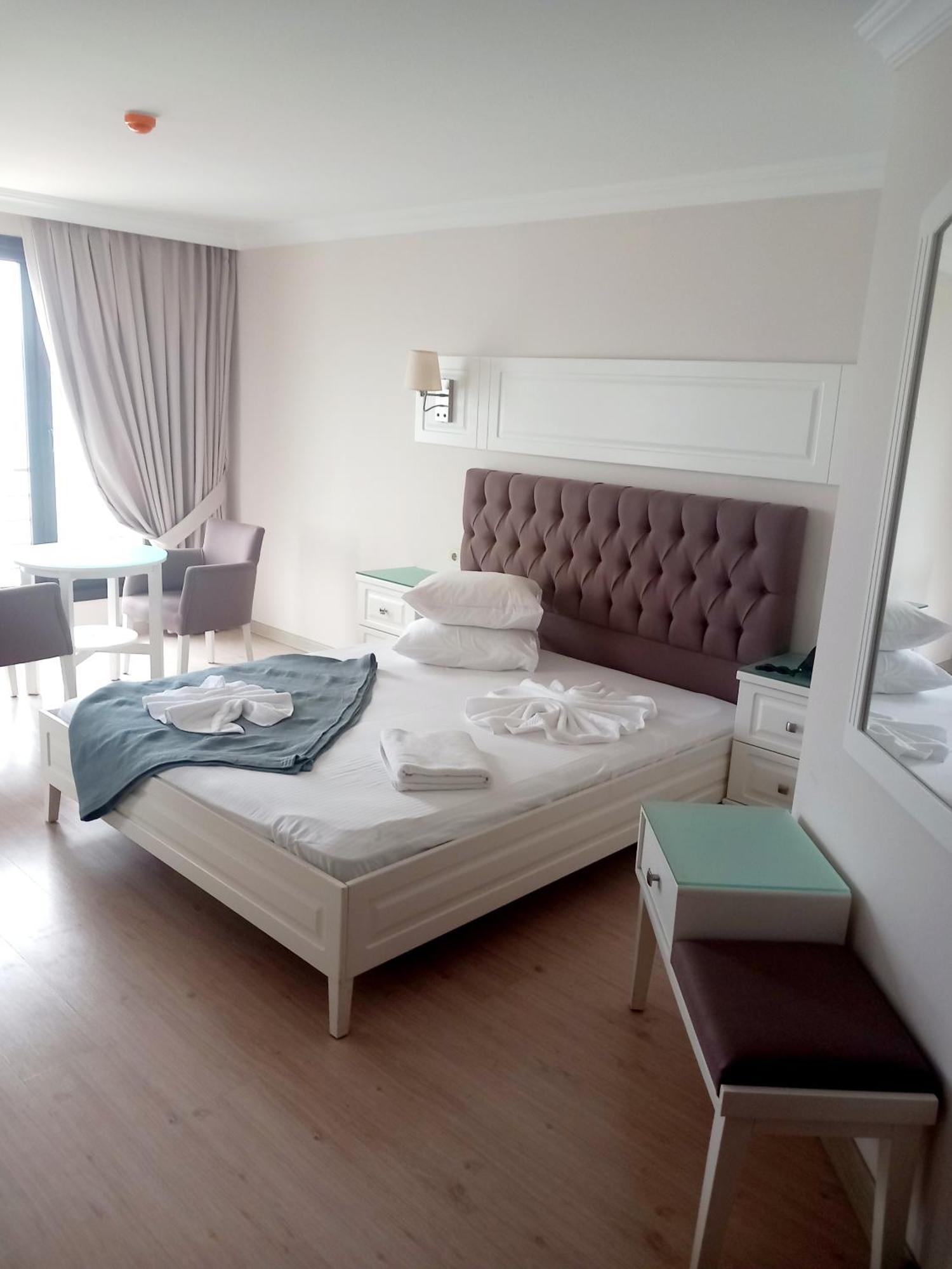 קוג'לי Blue Pier Hotel מראה חיצוני תמונה
